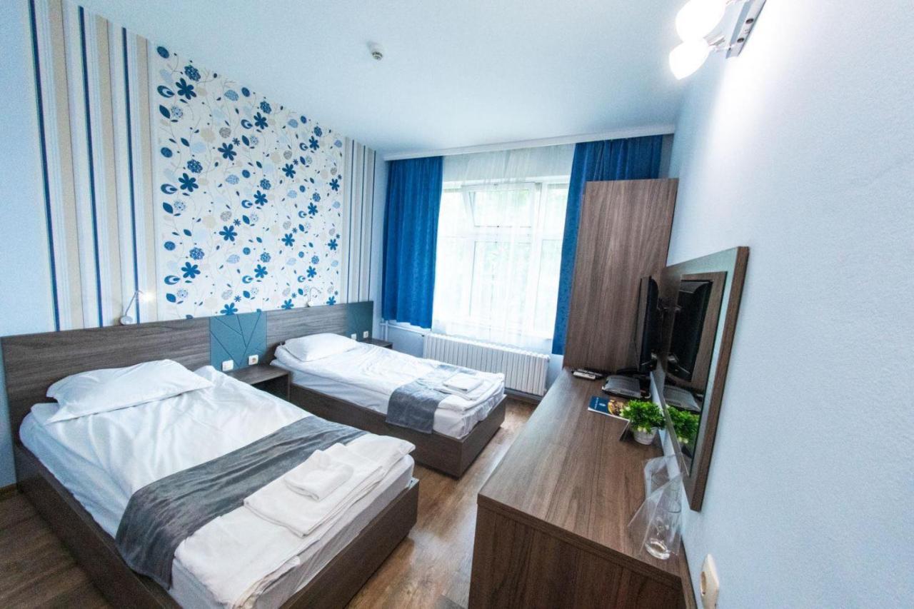 Hotel Ezeroto Stara Zagora Exteriör bild