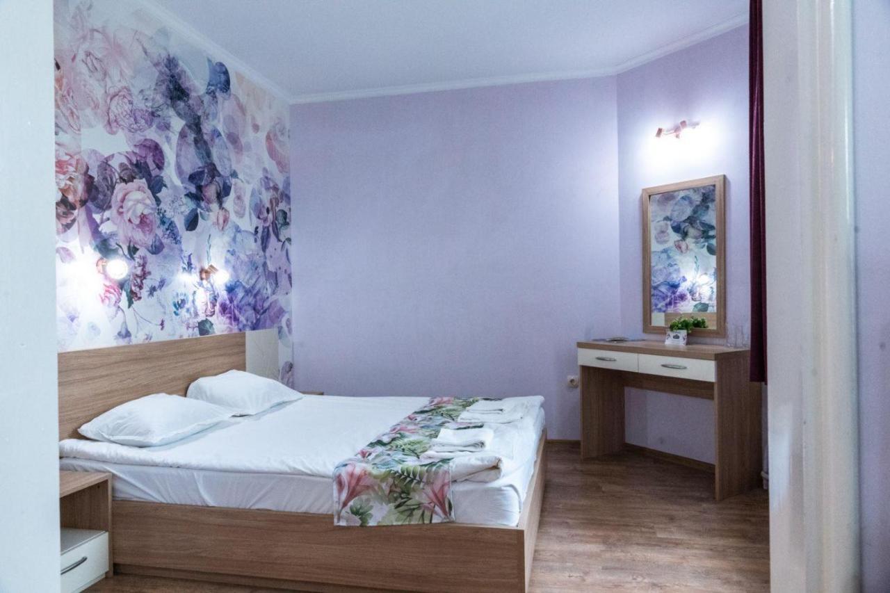 Hotel Ezeroto Stara Zagora Exteriör bild