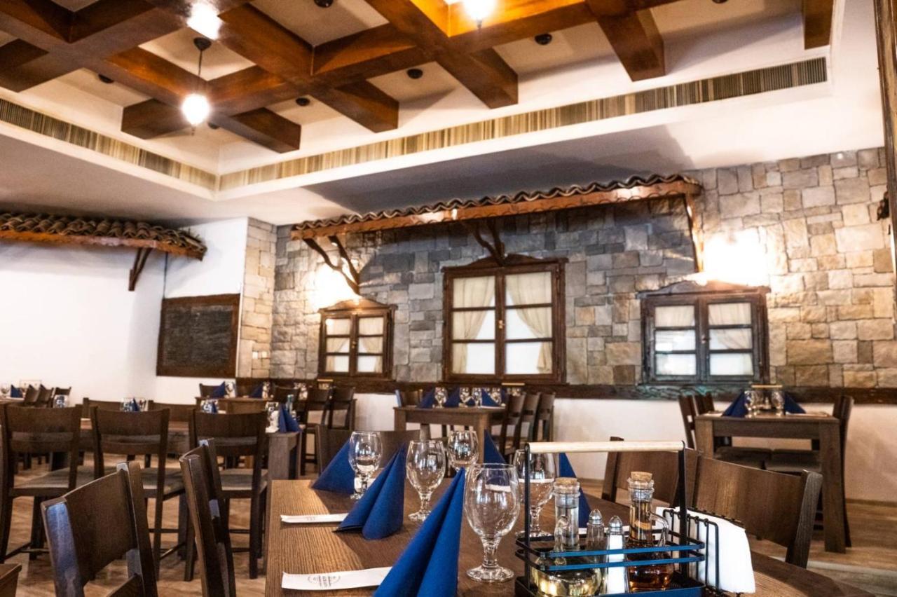 Hotel Ezeroto Stara Zagora Exteriör bild